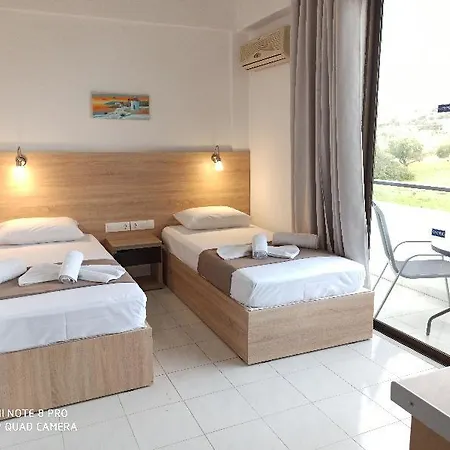Sotirakis Hotel 3*